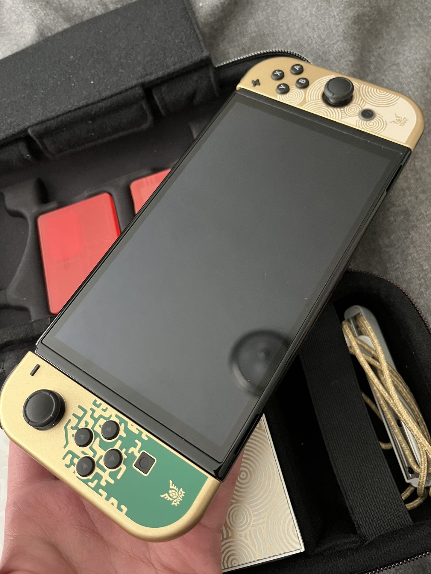 Nintendo Switch OLED (Zelda TOTK Edition)