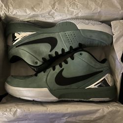 Kobe 4 Protro