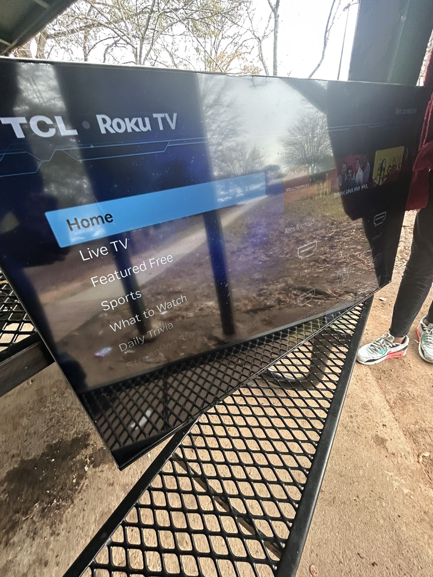 50 inch TCL Roku Smart Tv