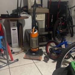 20 Hinches Vacumcleaners Brand Bissell 