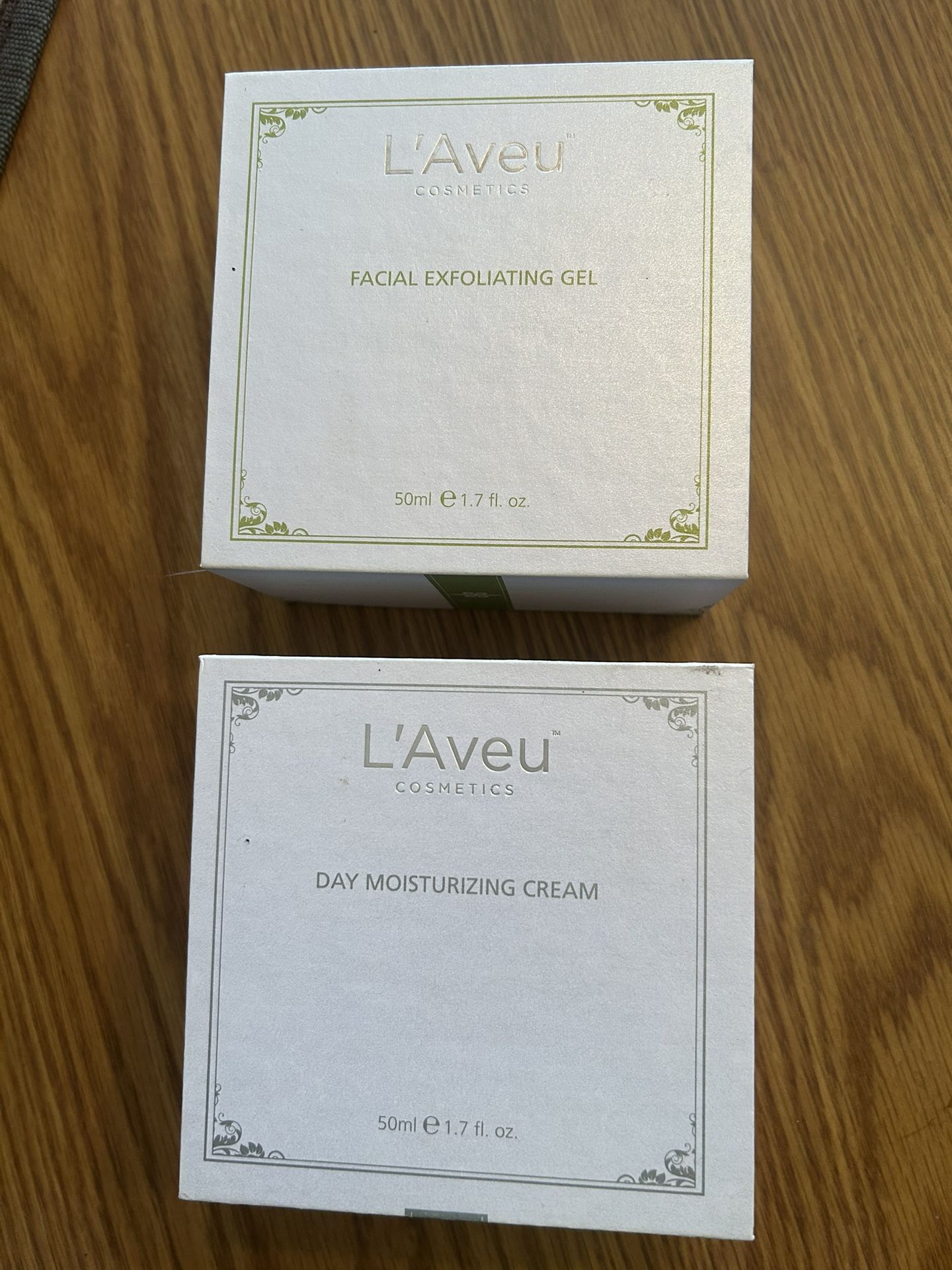 L’Aveu Exfoliating Gel & Moisturizing Cream - New