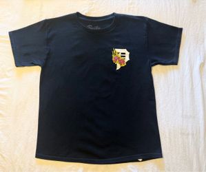 Boys Primitive black shirt size medium/10