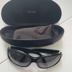Authentic Prada Women’s Sunglasses Black Style SPR01E