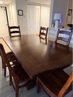Lane Dining Room Table