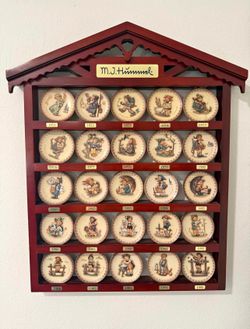 Authentic Hummel Plate display