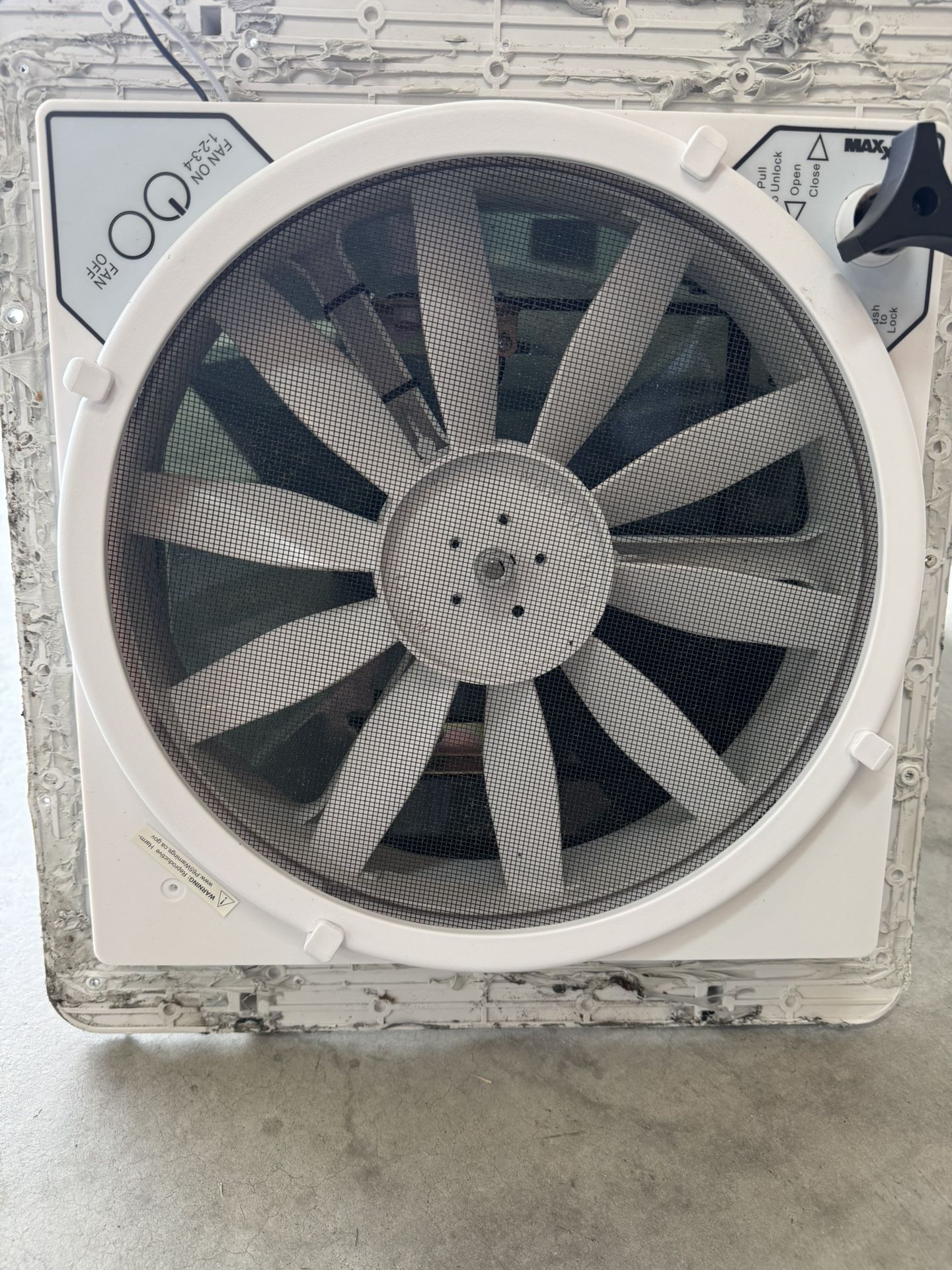 2021 MaxxAir Fan and vent cover 4401K fan