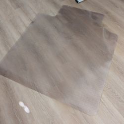 Staples Hard Floor Chair Mat with Lip, 45" x 53'', Clear 