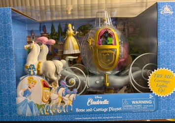 Cinderella And Carriage Toy Set 
