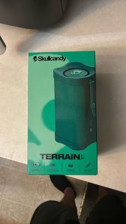 Skullcandy Terrain XT Medium Compact Wireless Speaker