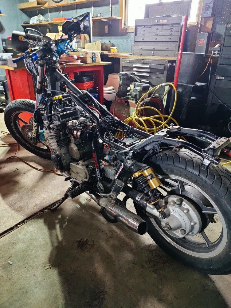 1985 Yamaha Maxim XJ700