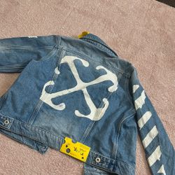  Used Off-White Kids denim jacket.