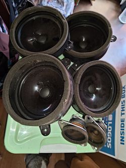 Bocinas Subaru