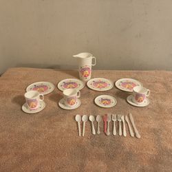 Vintage Chilton Globe Barbie Plastic Tea Party Set Incomplete 23 Pieces