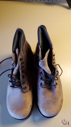 MIRALUG OIL RESISTANT size 9 D steel toe work boots