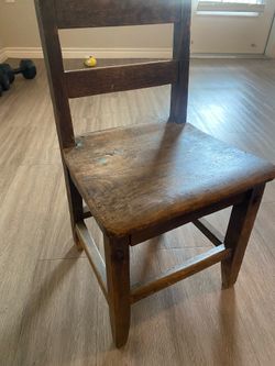 Childrens wood chair