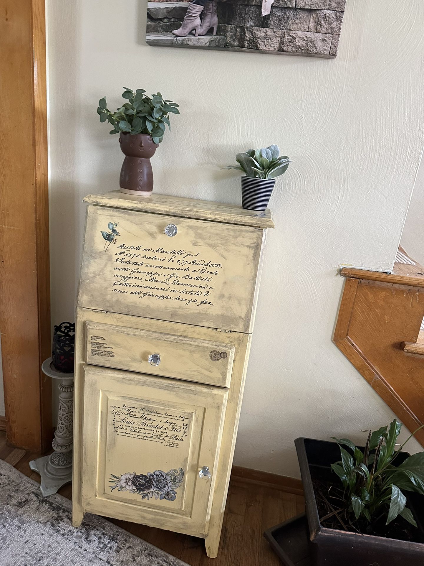 Secretary/letter Desk