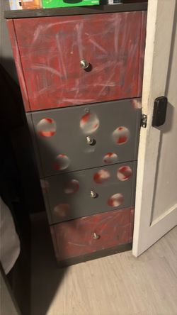 Dresser