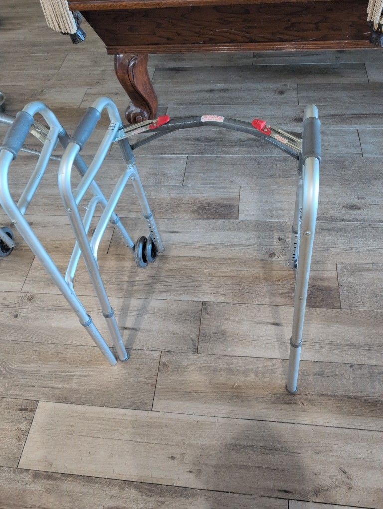 Walker With Wheels