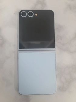 Galaxy Z Flip 6 6.7" (Unlocked) 256GB Excellent Blue - 90 day warranty included!