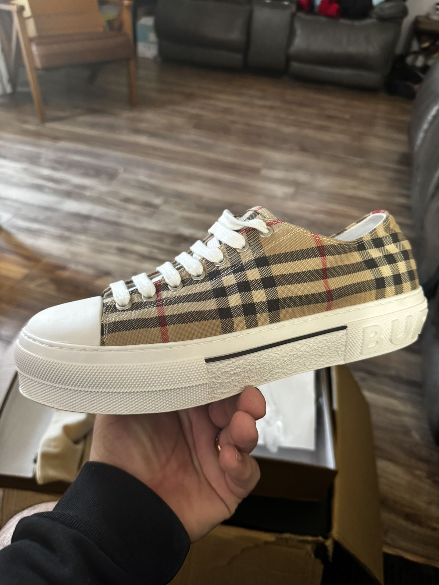 Burberry Converse Sneakers Size 43