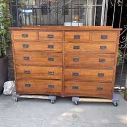 Dresser