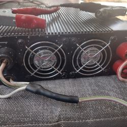 RoadPro DC to AC Power Inventer 2500W RPPI-2500W