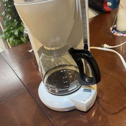 Coffee Maker - 12 cups 