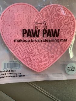 Makeup cleanser Mat