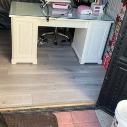 Desk With Chair