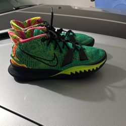 Kyrie 7 Wheathermans 