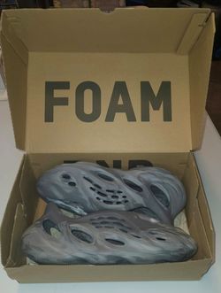 Yeezy RNR