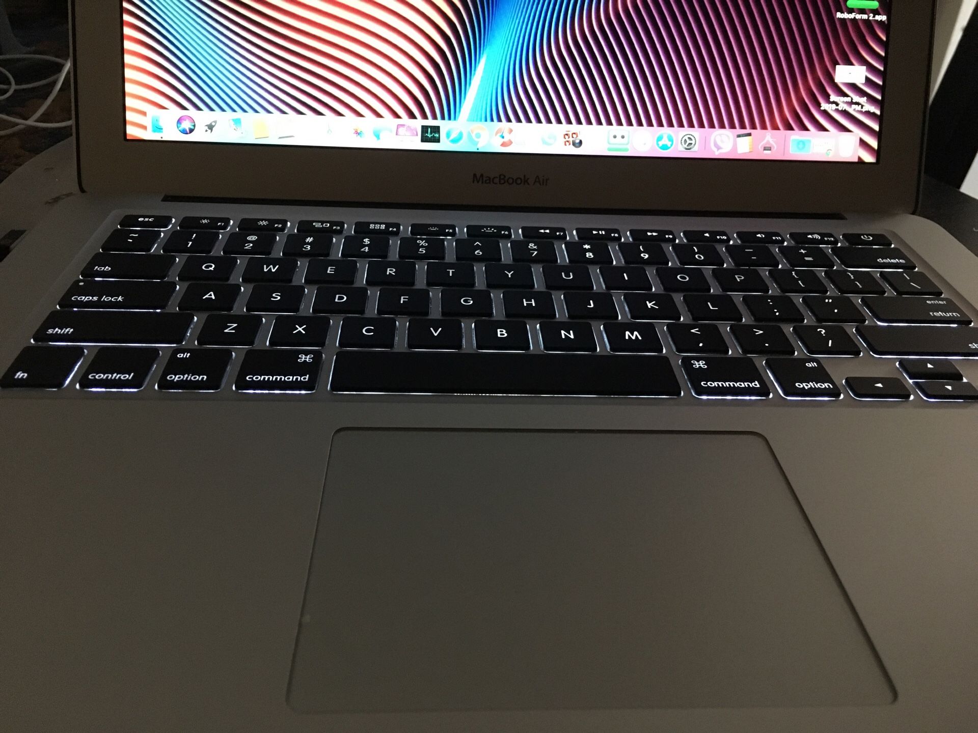 MacBook Air 13 inch Mid 2013. ( 168 cycles)