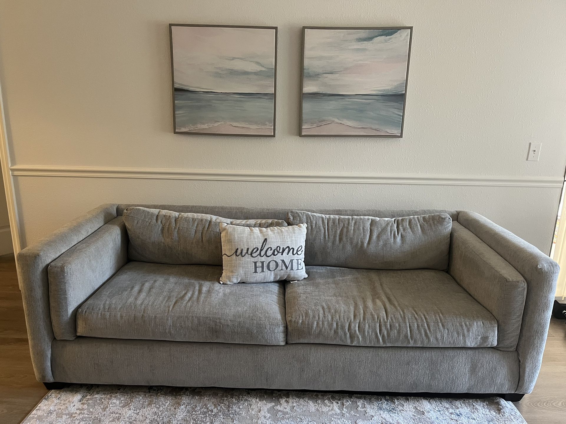 Couch in mint condition