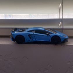  Toy 2015 Lamborghini  Aventador SV COUPE 