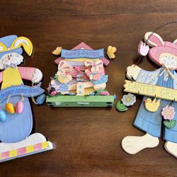 Assorted Easter Decor