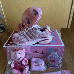 UNHeardOf X Adidas Adistar Cushion 3 Pork Chop Piggy Runner JS2974 Size 5.5 Mens / 6.5 Womens Brand New