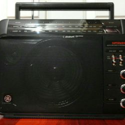 1992 GE 7-2887A Superadio III AM/FM Long Range Hi Performance