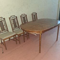 Table And Chairs 