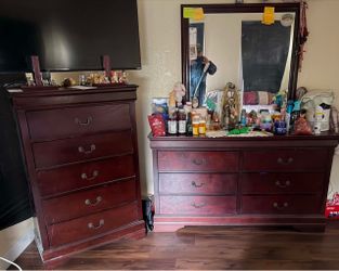 Set of dressers