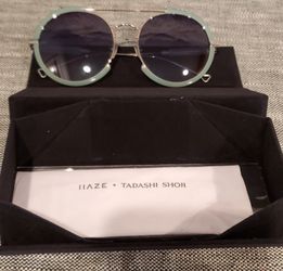 Tadashi Shoji Designer Sunglasses | Model
