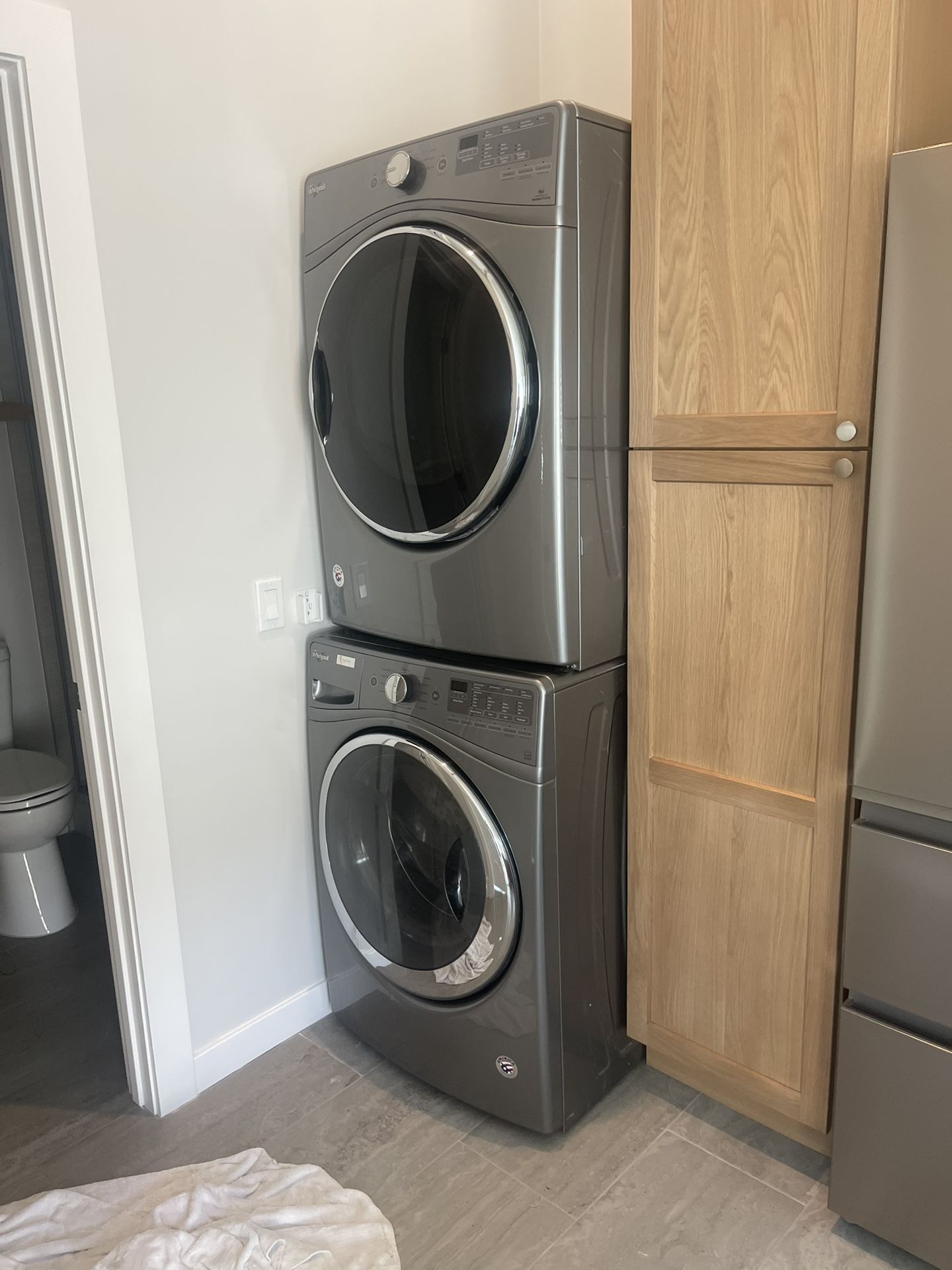 Whirlpool Washer And Gas Dryer
