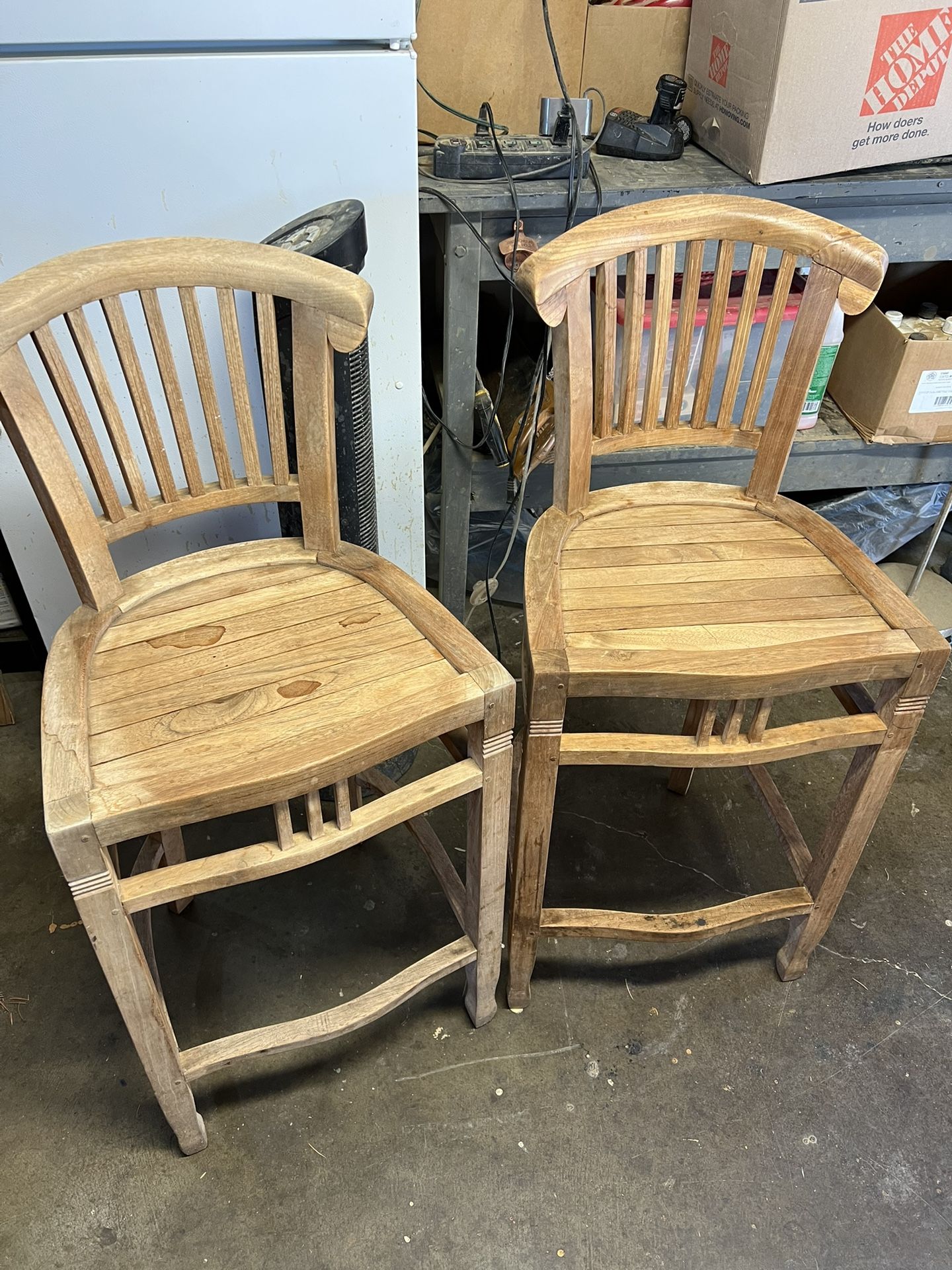 Set of 2 Teak Bar/Counter height Stools (made by wooden duck) Located in concord Good condition No wobbling Measures: 19” wide; 16” deep; seat he