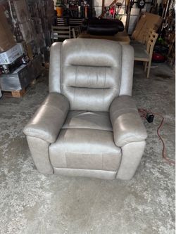 Gray Leather Power Glider Recliner – Power Headrest, USB-C & USB-A Ports – Like New