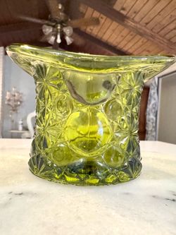 Vintage 1960s Green Glass Top Hat Vase - Daisy & Button Pattern (Fenton / Indiana Glass)