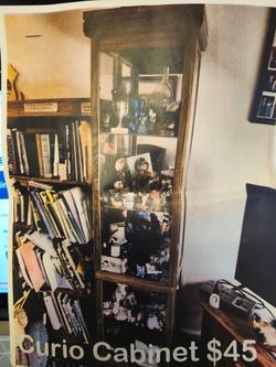 4 shelf glass curio cabinet