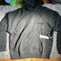 Black essential hoodie