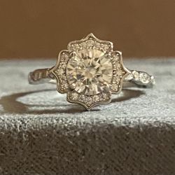 Diamond Moissanite Ring S925 Sz 7