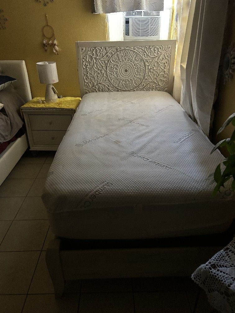 Twin Bed