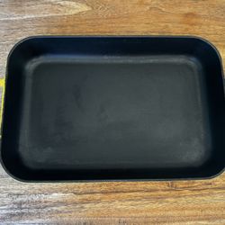 Vintage Enameled Cast Iron Roasting / Baking Pan (Yellow)