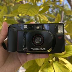 Minolta Freedom Dual AF 35mm Point and Shoot Film Camera
